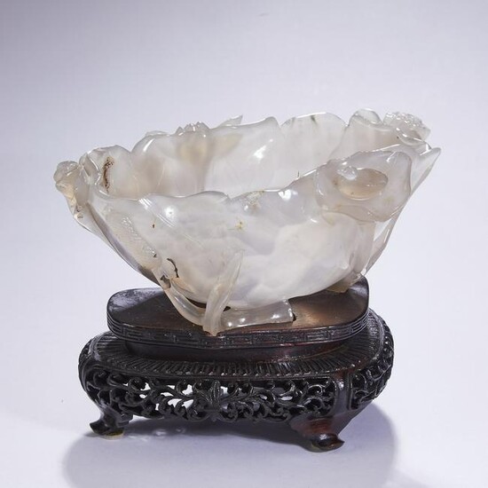 Chinese carved agate brush washer on stand
