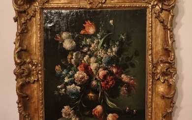 École Hollandaise, circa 1900. Bouquet de fleurs sur entablement. Huile sur toile. Dimensions : 54...