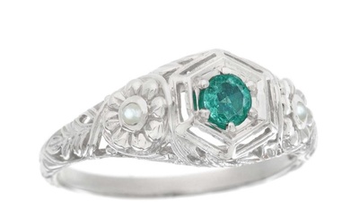 GEMMA FILIGREE - Ring - 14 kt. White gold - 0.22 tw. Emerald - Pearl