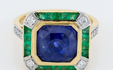 (GIA Certified) - Sapphire 4.50 Cts -(Diamond) 0.23 Cts (14) Pcs-Emerald 0.50 Cts (18) Pcs - Ring White gold, Yellow gold
