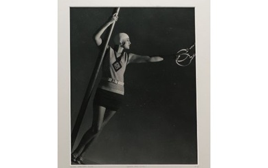 George HOYNINGEN-HUENE (1900-1968) - Melle Alicia, Swimwear by Patou - Tirage argentique