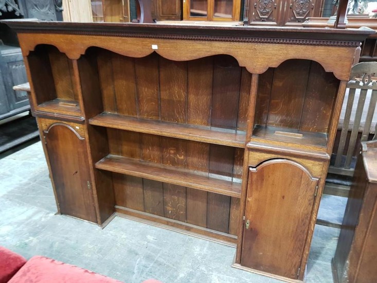 Georgian Style Oak Dresser Top, with shaped frieze, open shelves flanked by two arched top cupboards (base moulding needs re-attachi...