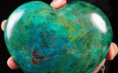 High Quality Polished Chrysocolla Heart from Peru. - Height: 143 mm - Width: 124 mm- 1760 g