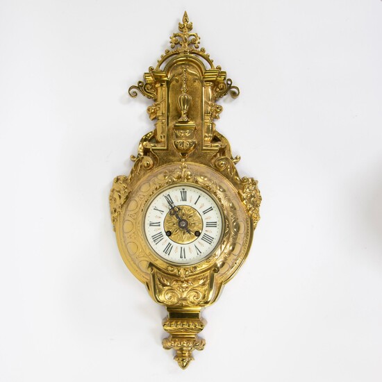 Imposante horloge Cartel en bronze doré marquée H. Luppens Paris, seconde moitié du 19e siècle...