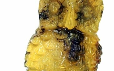 Large A +++ Natural Butterscotch Baltic Amber Owl 51.5ct - 49.69×23.43×18.34 mm - 10.3 g