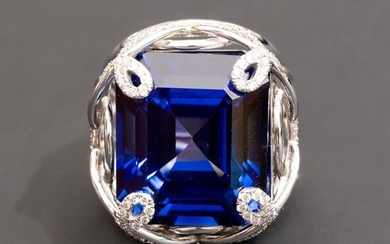 Large Sapphire Diamond Ring - 14 kt. White gold - Ring - 34.24 ct Sapphire - 0.64 carat Diamonds D VS