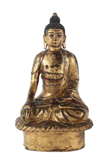 Large and rare Chinese gilt bronze Buddha Shakyamuni, 15th century,...