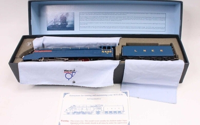 Lot details Ace Trains LNER blue Sir Nigel Gresley...