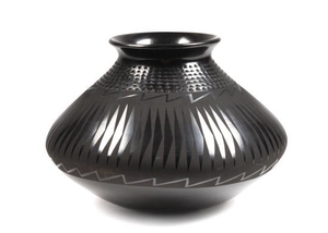 Mata Ortiz Blackware Vase