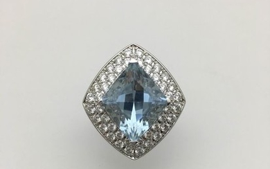 Mauboussin - 18 kt. White gold - Ring - 8.00 ct at - Diamonds, Sapphire