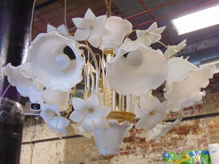 Murano art glass chandelier with white floral themed