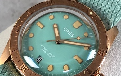 Oris - Divers Sixty-Five Cotton Candy Bronze Automatic - 01 733 7771 3157-07 3 19 03BRS - Unisex - 2011-present