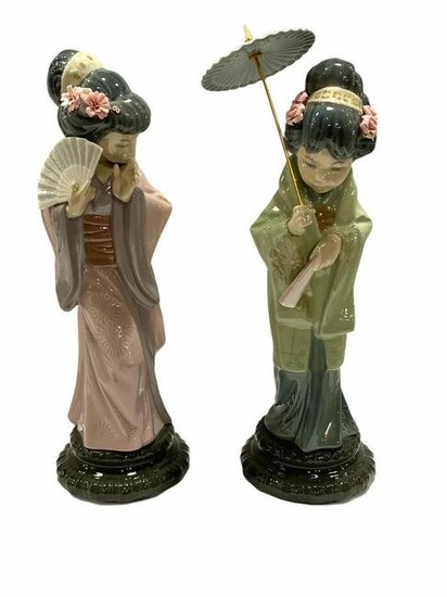 Pair of Lladro Porcelain Japanese of Two Geisha