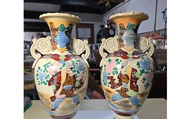 Pair of good quality antique Japanese satsuma vases featurin...