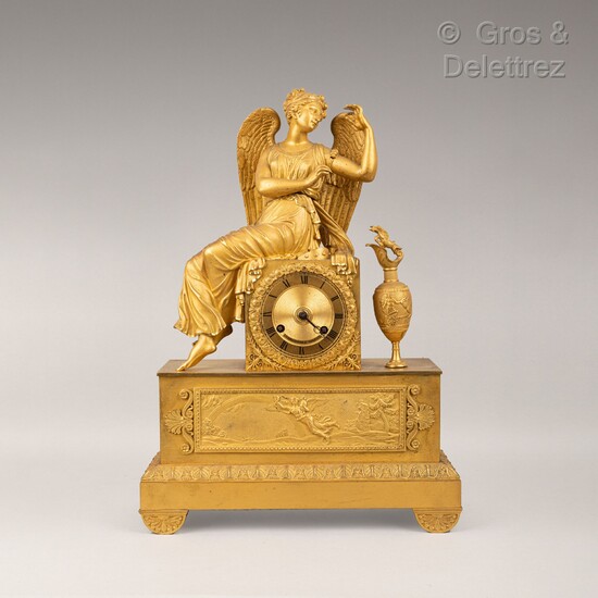 Pendule en bronze doré figurant une figure... - Lot 287 - Gros & Delettrez