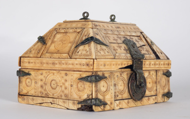 Rare bone box and wrought iron Siculo - Norman casket...