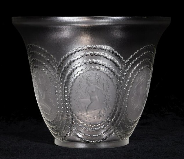 Rene Lalique, Dryades vase