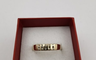 Ring - 14 kt. Yellow gold - 0.10 tw. Diamond (Natural)