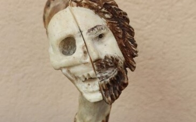 Sculpture, Vanitas - Memento mori - Bone - 19th century