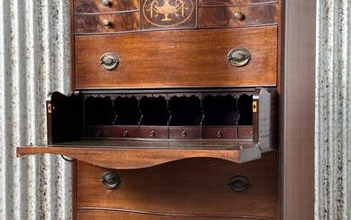 Secrétaire - Mahogany, high chest of drawers with desk drawer.