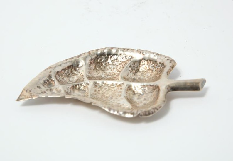 Silver-Plated Leaf Form Dish / Vide Poche
