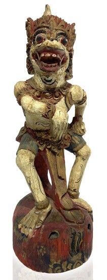 Statua in legno colorato di Mostro Barong esibizionista, Bali, Indonesia. H...