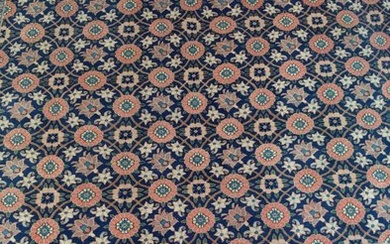 Veramin - Carpet - 290 cm - 250 cm