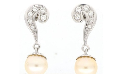 Vintage - No Reserve Price - 18 kt. Akoya pearls, White gold - Earrings - 0.70 ct Diamonds - cultivated salt water - size 9.3mm