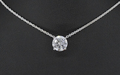 White gold necklace with a diamond of 2.00 carat
