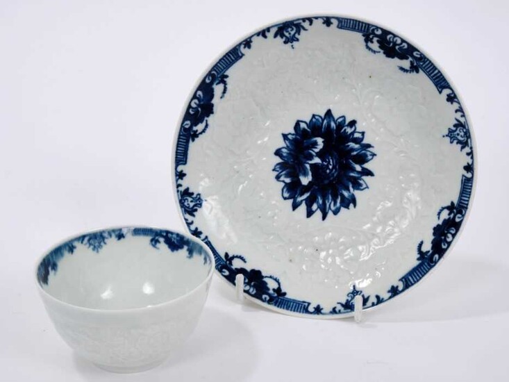 Worcester tea bowl and saucer, painted in blue with a chrysanthemum, circa 1760