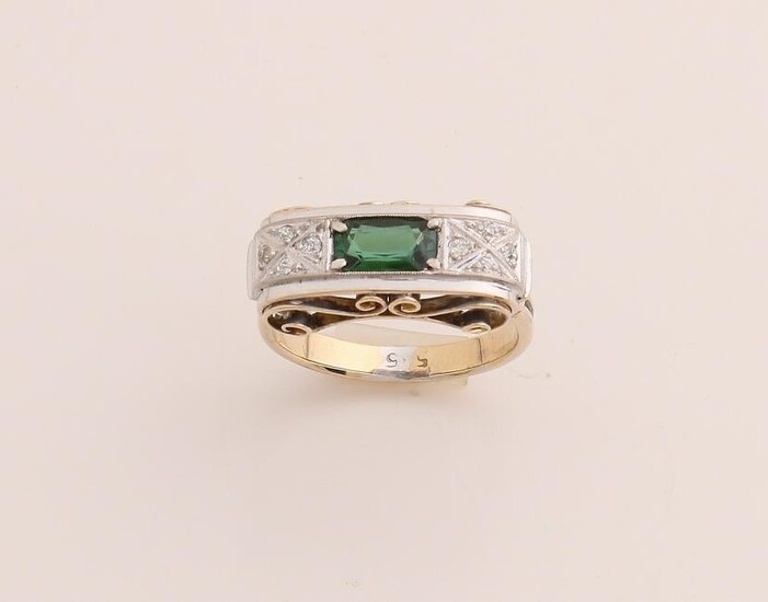 Yellow gold ring, 585/000, with tourmaline and