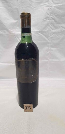 1 bottle Château GUIRAUD 1937 SAUTERNES, label slightly damaged, high shoulder.