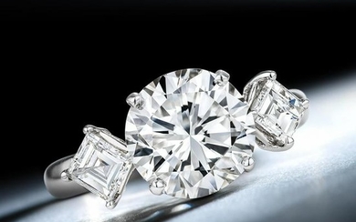 A 2.92-Carat Diamond Ring