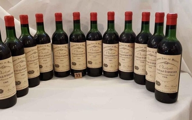 12 bottles château LESTAGE DARQUIER 1964 MOULIS. 11 perfect labels.1 stained, All high shoulder.