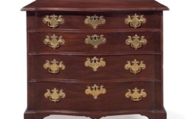 A CHIPPENDALE MAHOGANY BLOCKED SERPENTINE-FRONT CHEST-OF-DRAWERS, PROBABLY ESSEX COUNTY, MASSACHUSETTS OR BOSTON, 1760-1780