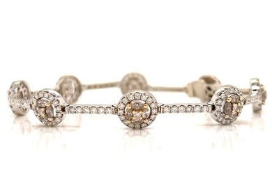 18K White Gold Champagne Diamond Bracelet