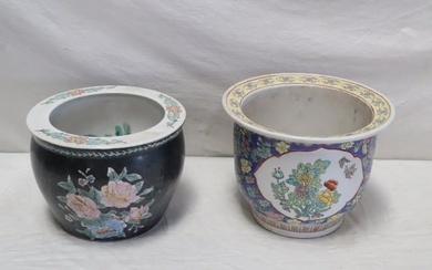 2 Chinese famille rose porcelain planters