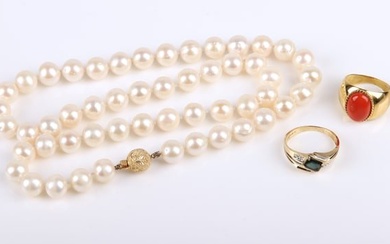 (3) Gold rings and freshwater pearl necklace