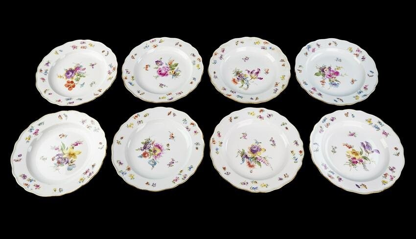 8 Meissen Porcelain Luncheon Plates