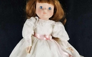 Brinns American Tradition First Lady Doll 1987 Emily