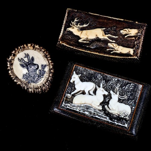 A 19th century carved stag horn snuff box, a treen box circa...