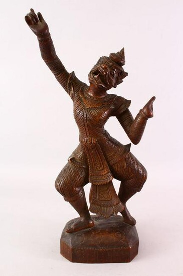 A GOOD 19TH CENTURY OR EARLIER BURMESE CARVED WOODEN