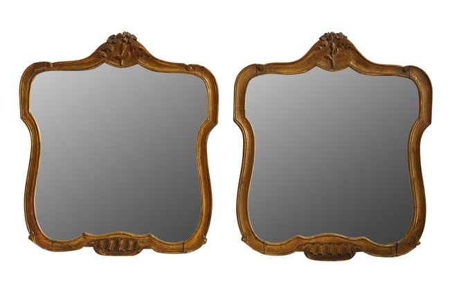 A PAIR OF GILT MIRRORS OF SMALL PROPORTIONS, 18TH CENTURY