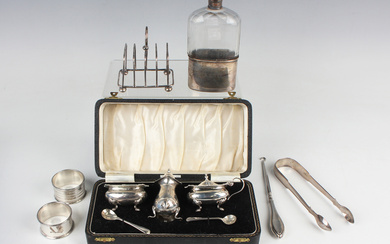 A Victorian silver and cut glass hip flask with screw cover and detachable cup, London 1894 by Charl