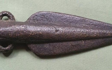 A bronze spear head, 6".