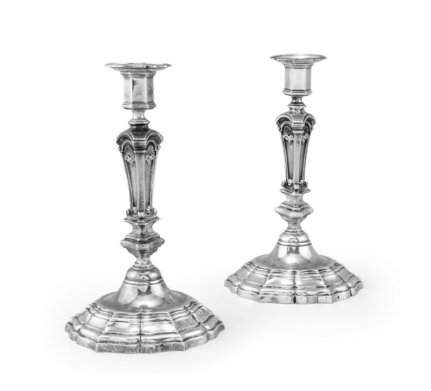 A pair of silver candlesticks, signed Boin Taburet at Paris, circa 1900 | Paire de flambeaux en argent, signé Boin Taburet à Paris, XIXe siècle