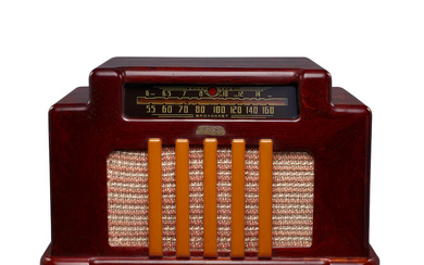 ADDISON Model 5 Radio 1940 burgundy catalin with butterscotch grille...