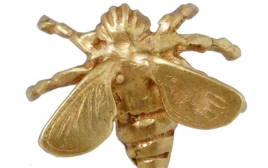 ANTIQUE 14K GOLD LAPEL PIN MODELED AS A BEE