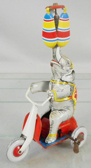 B&S ELEPHANT ON TRICYCLE