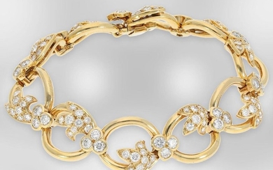 Bracelet: interesting 18K designer bracelet with diamonds, fine...